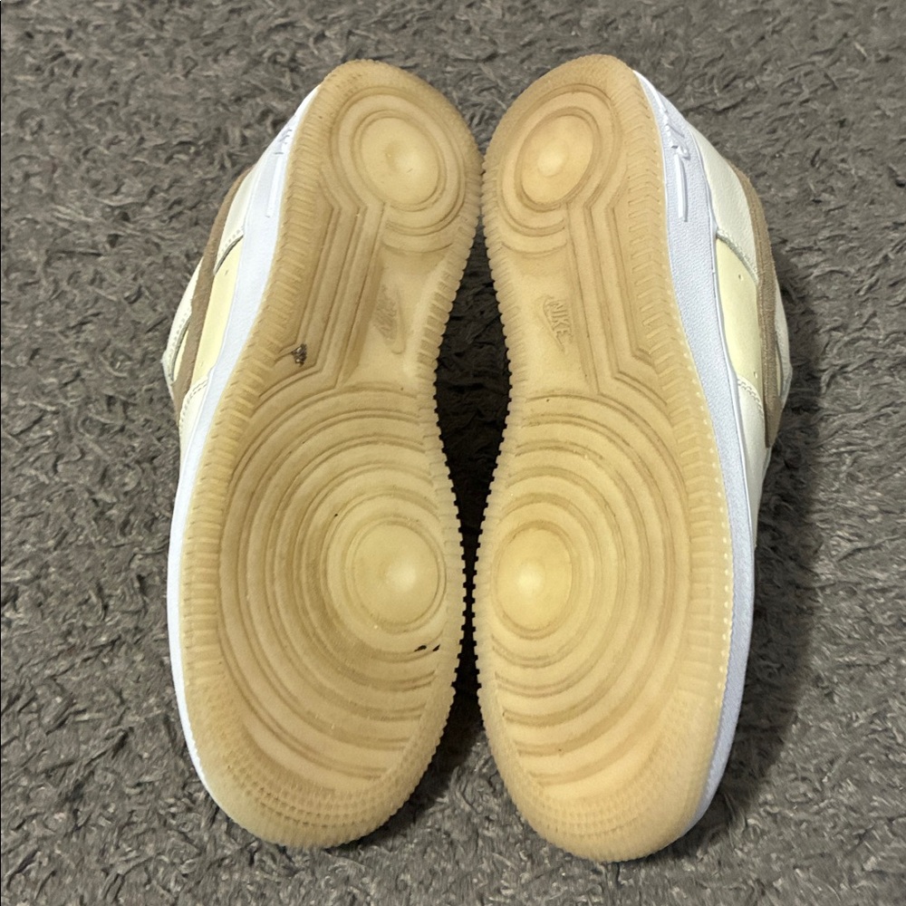 Nike Air Force 1 - Picture 3 of 8